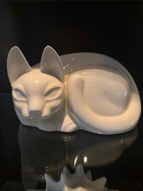 Vintage Mid Century Abyssinian White Ceramic Cat Figurine